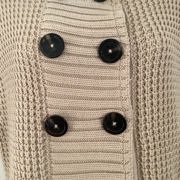 Michael Kors chunky knit tan sweater vest - machine washable. - sz LG - Picture 14 of 14